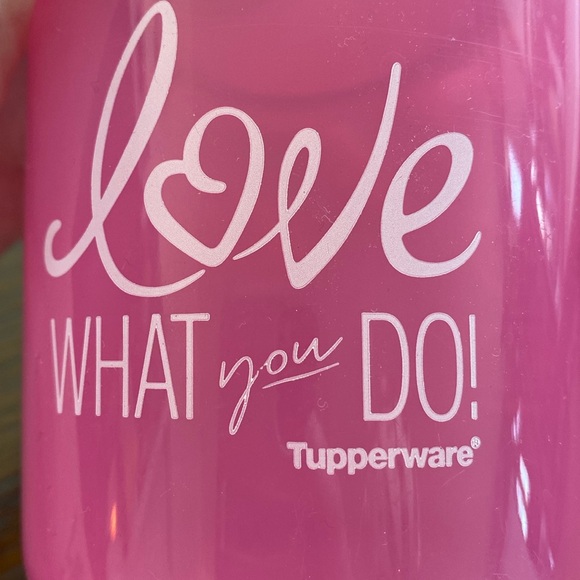Tupperware - Pink tumbler Love what you do 875 ml - Picture 2 of 9
